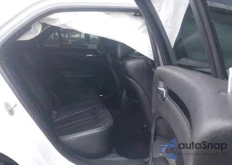 2016 Chrysler 300 300S Alloy Edition from USA, damaged, VIN 2C3CCABG6GH313407